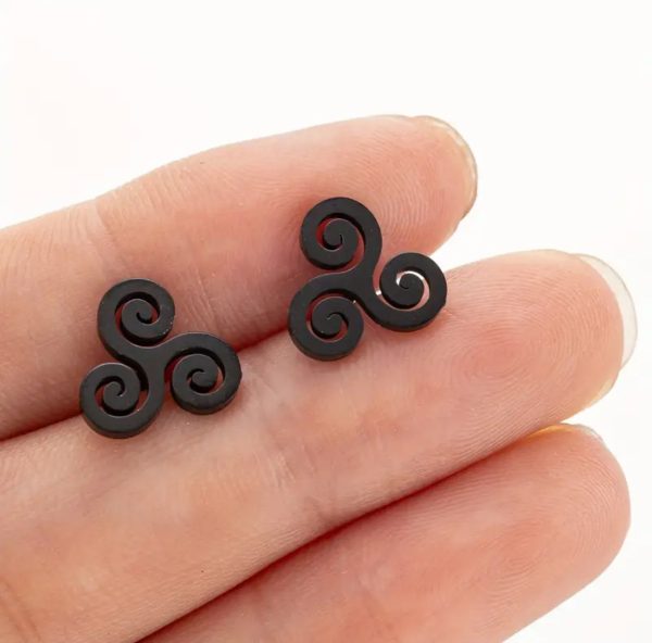 Oorbellen Triskelion Zwart