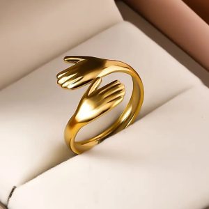 ring loving hands gold